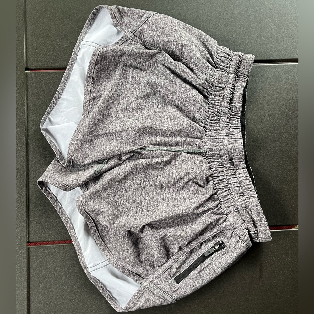 Lululemon Track that mid-rise lined short in 4 in. Grey color size 8